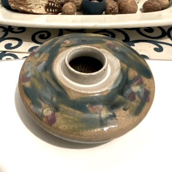 Artisan Hand-Painted Water Iris Ceramic Flower Frog Vase Artist Signed - Picture 1 of 6